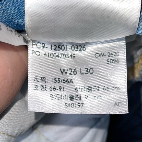 LEVI'S 501 Button Fly Straight Leg High Rise Jeans Size 26 - Picture 8 of 8